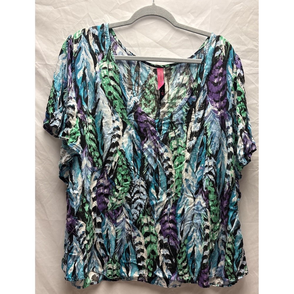 Pure Energy Women's Size 3 3X Plus Multicolor Feather Print V Neck Blouse Top